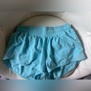 Lululemon Teal Hotty Hots (size 6)